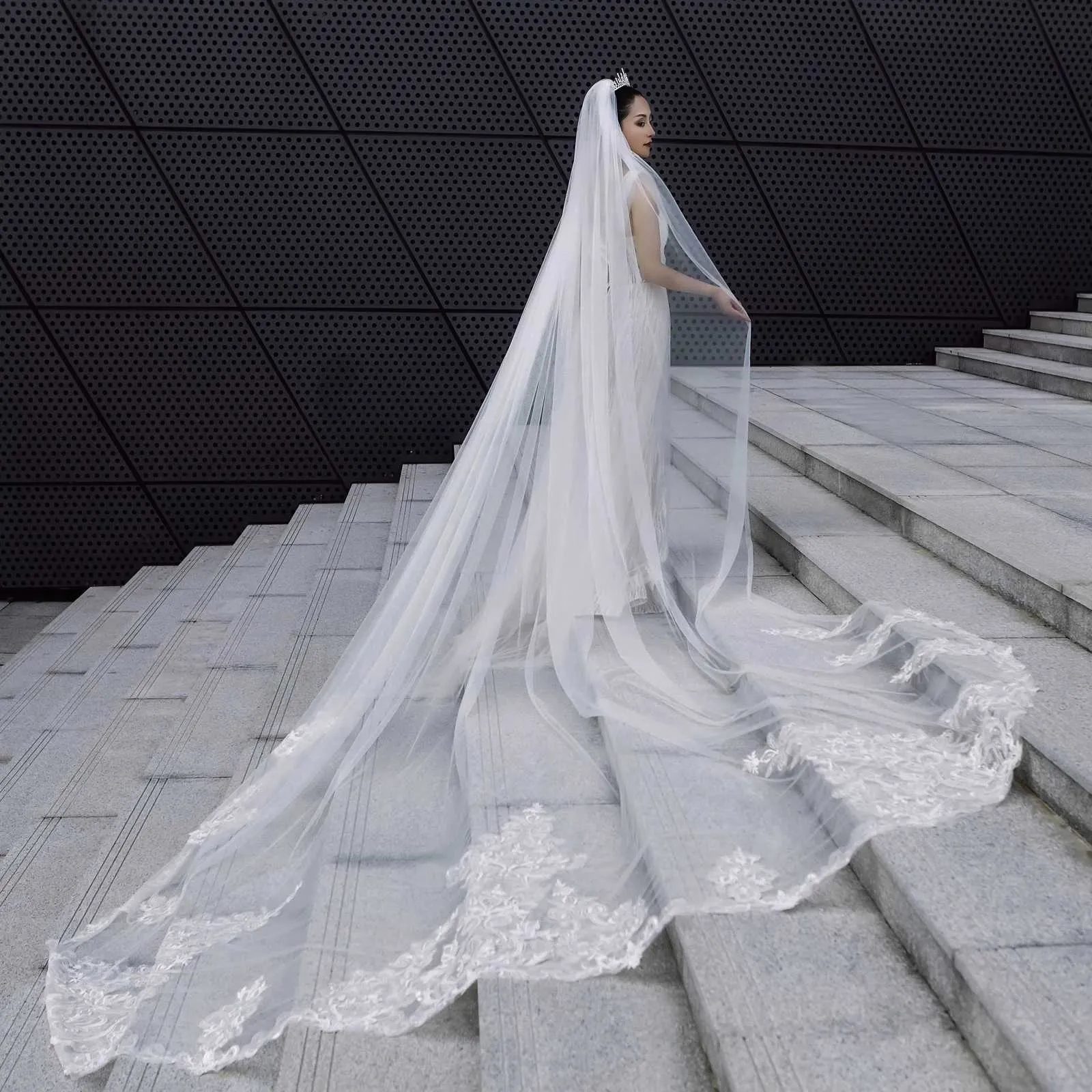 Gioielli per capelli Velo lungo da sposa a cattedrale Veli da sposa a 1 strato Applicazioni in pizzo Bordo Mantilla Accessori da sposa larghi per la sposa_voghion.com