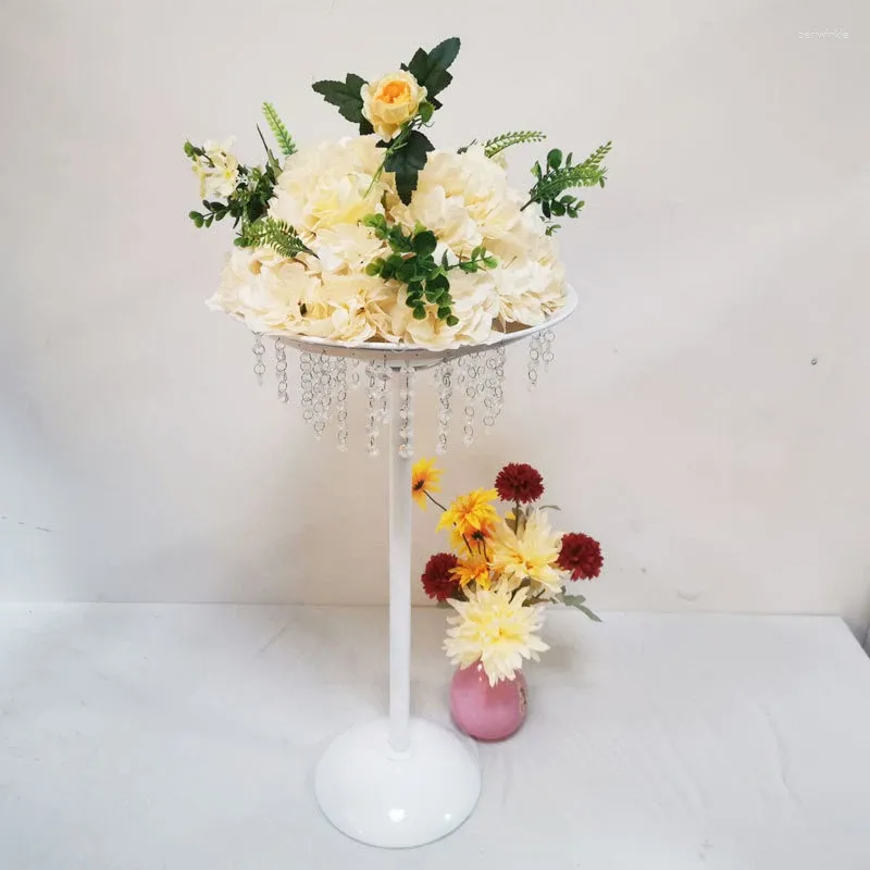 Vasos vaso de flor de metal branco de luxo 25,6 polegadas de altura Pillar Stand para festas de casamento mesa central peças de estrada decoração de chumbo home decoração