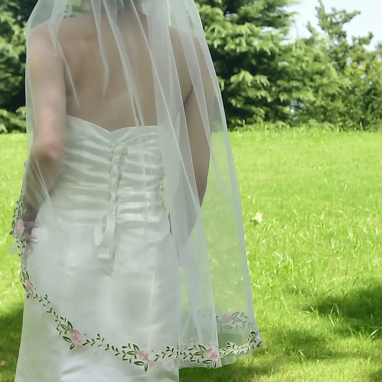 Haarschmuck Kurzer Schleier Spitzenrand Brautschleier 1 Stufe Fingerspitzenlänge Mantilla Weiche Brautkleider Zubehör für_voghion.com