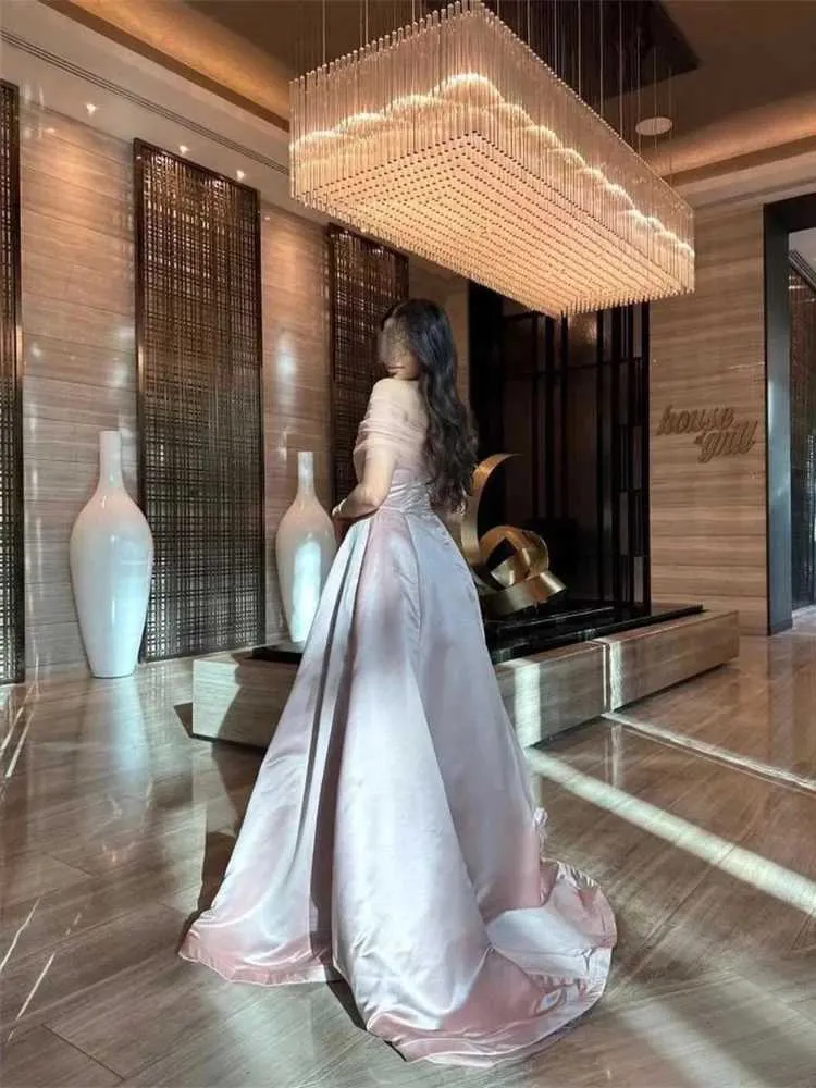 Runway Dresses Floor mopping ball party dress off the shoulder ball dress elegant pleated satin strapless formal evening dress 2024 New