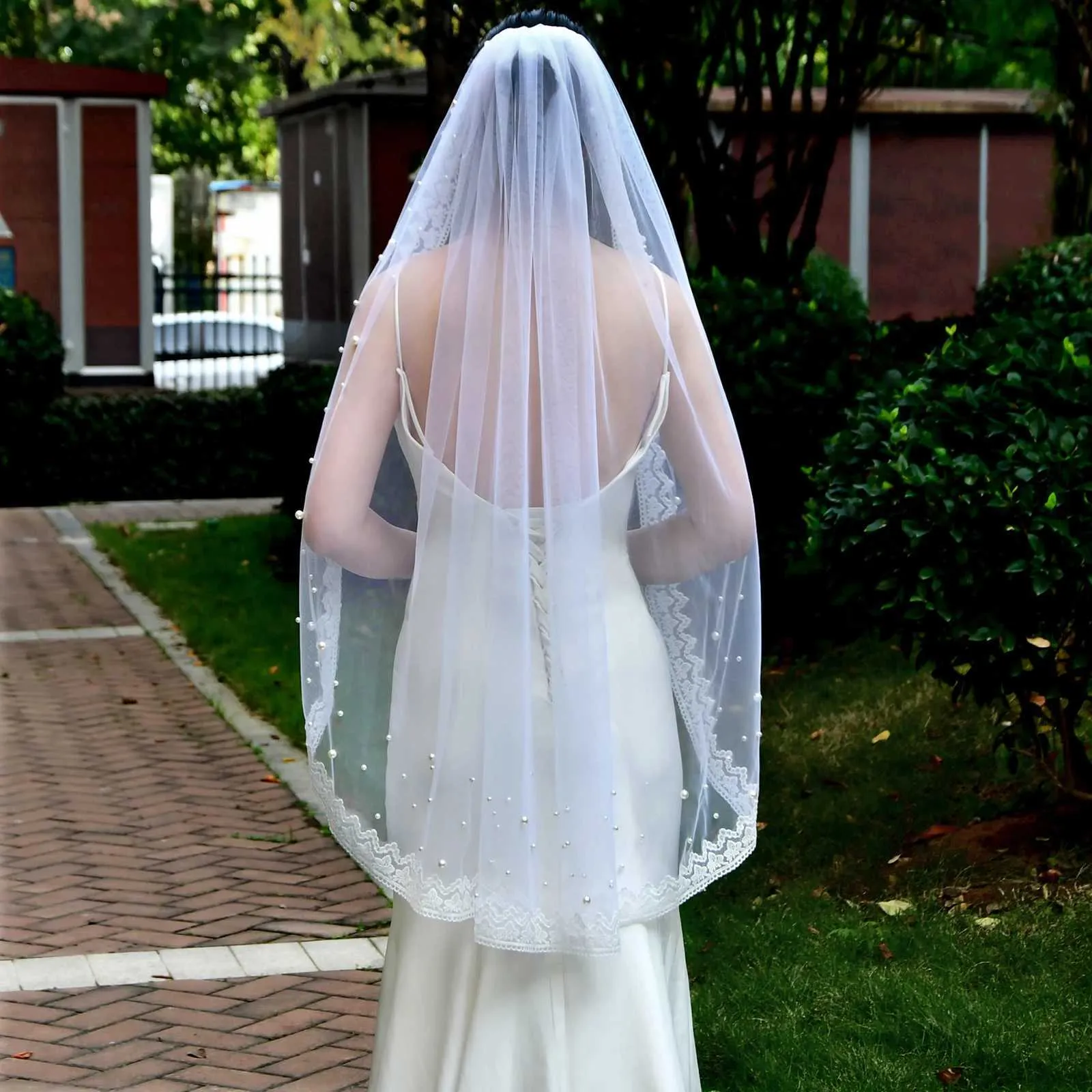 Gioielli V168 Velo corto Velo da sposa con perline di perle 1 strato Mantiglia con bordo in pizzo con punta delle dita Accessori per capelli da sposa morbidi per_voghion.com