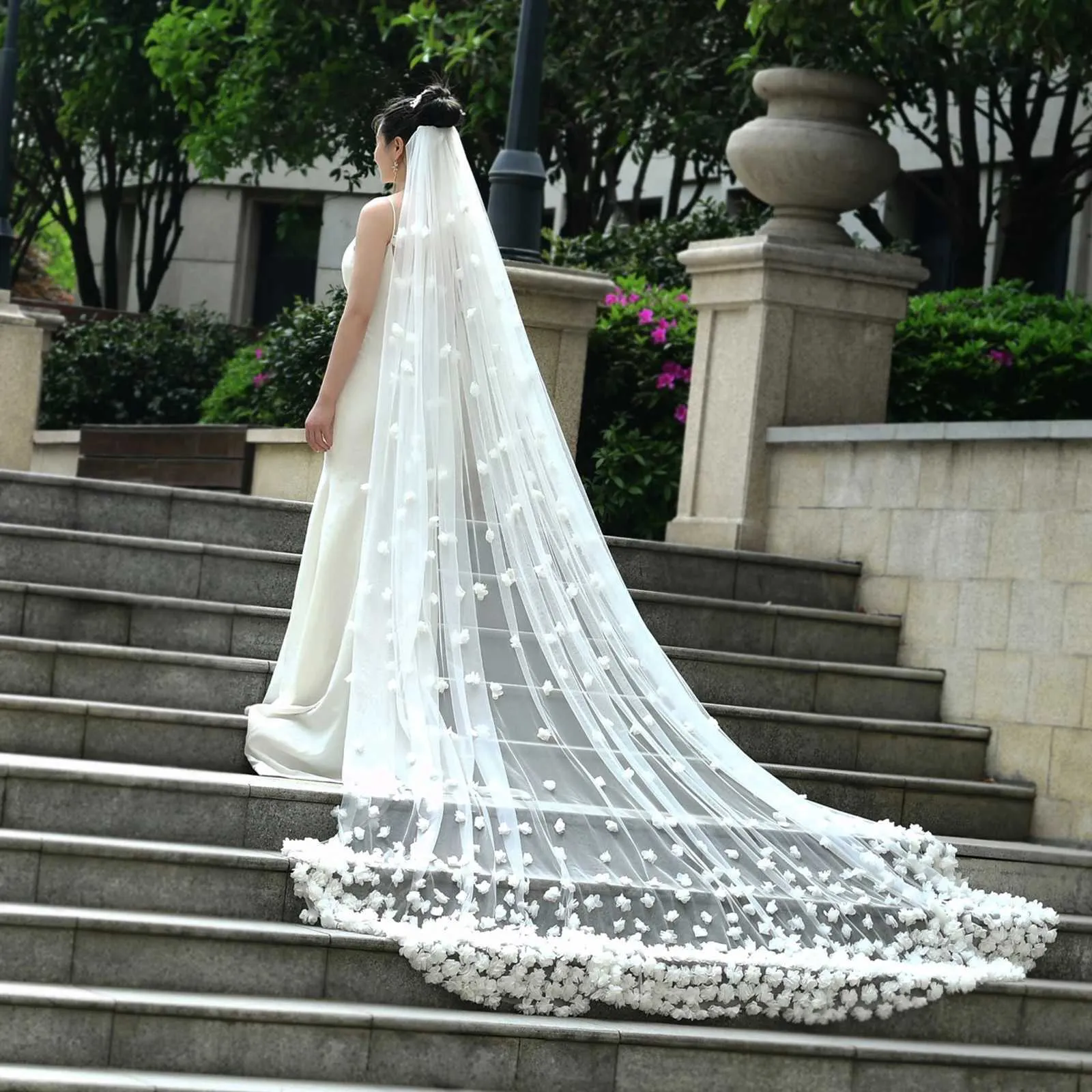 Long Cathedral Bridal Veil With 3d Flowers And Comb For Wedding_voghion.com