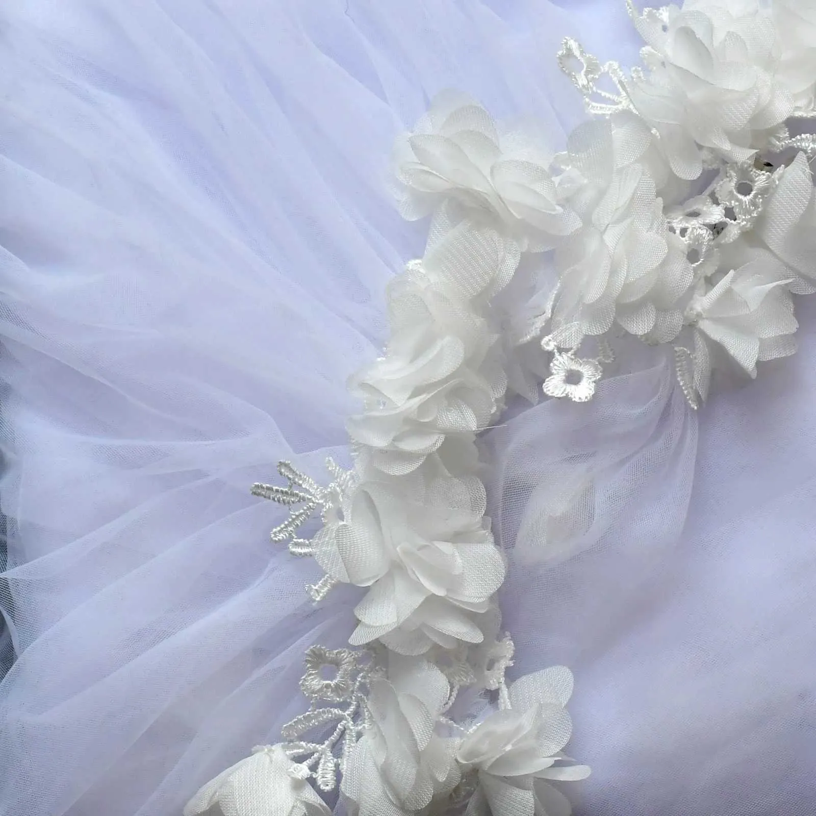 Haarschmuck Damen VG45 Brautumhang Schleier Lange Kathedrale Stil 3D Blumen Jacke Frauen Off Schulter Bolero Hochzeit_voghion.com