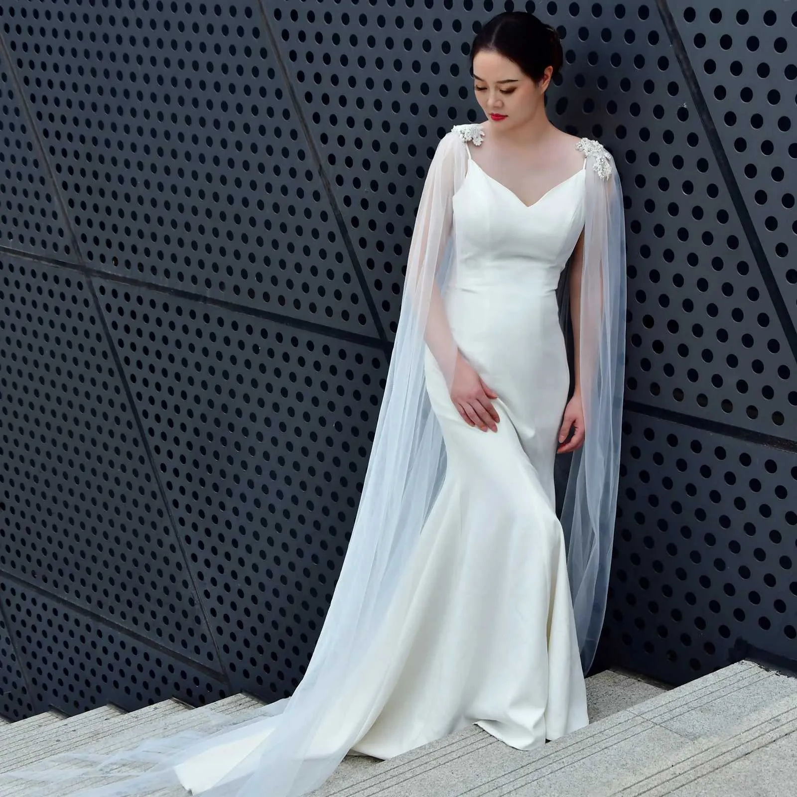 Long Bridal Cape Veil With 3d Flowers Elegant Wedding Shawl_voghion.com