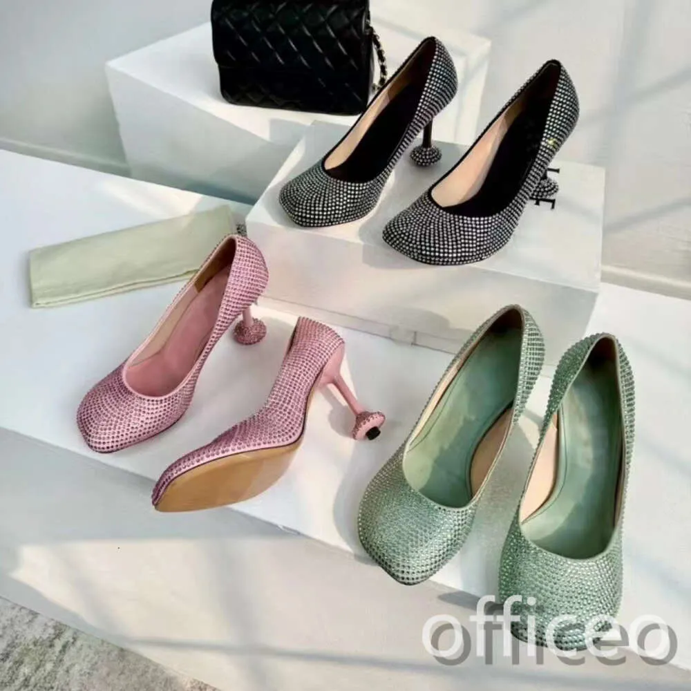 Designers nya sandalväska med rund huvud plus tryckt med L W E Letter High Heels Sexy With Diamond Trim Design Fashion Women's Heels 4,5 cm Classic Travel Daily Wear 35-40