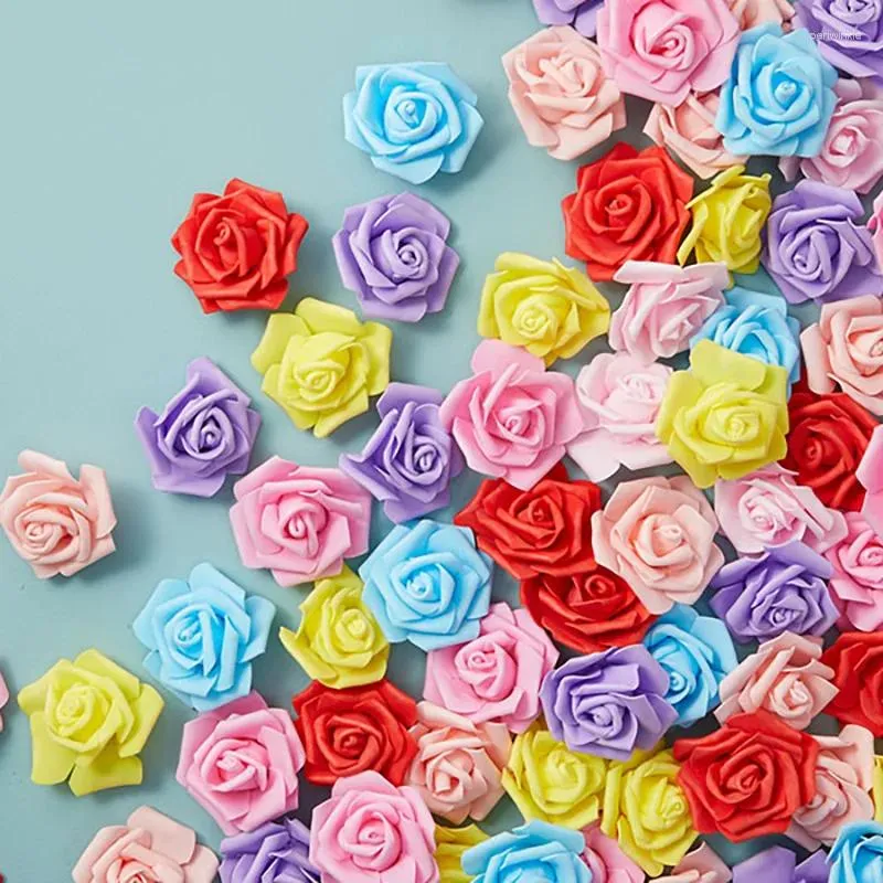 Fleurs décoratives 100 / 50pcs 7cm fausses roses en mousse artificielles têtes sans tige pour décorations de mariage arrangements floraux