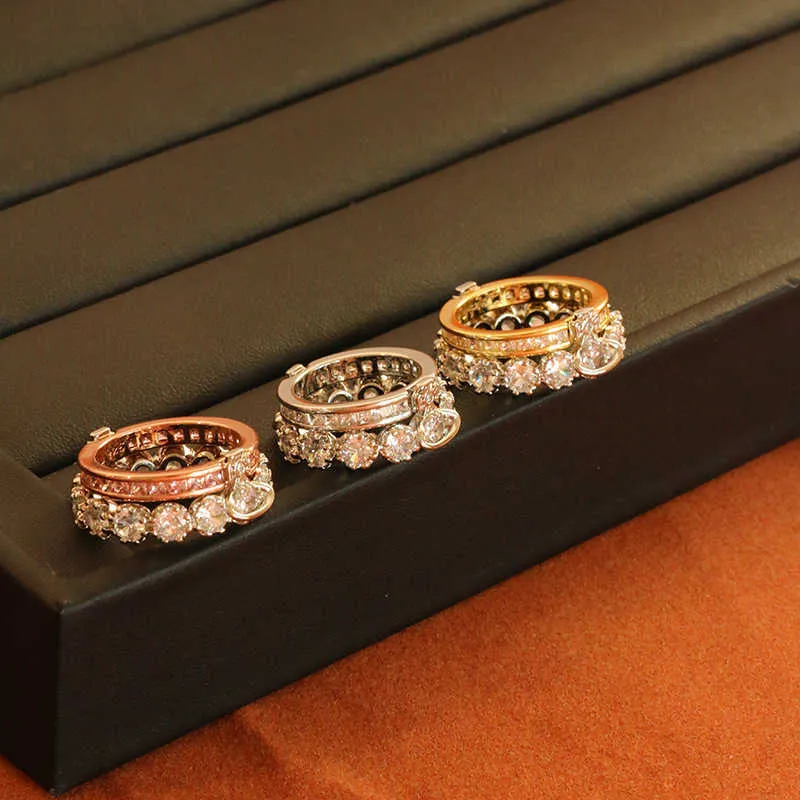 Designer Westwoods strato scintillante Diamond Saturn anello di rame set in oro 18k con zirconio Accessori avanzati indice di dita di dita unghie