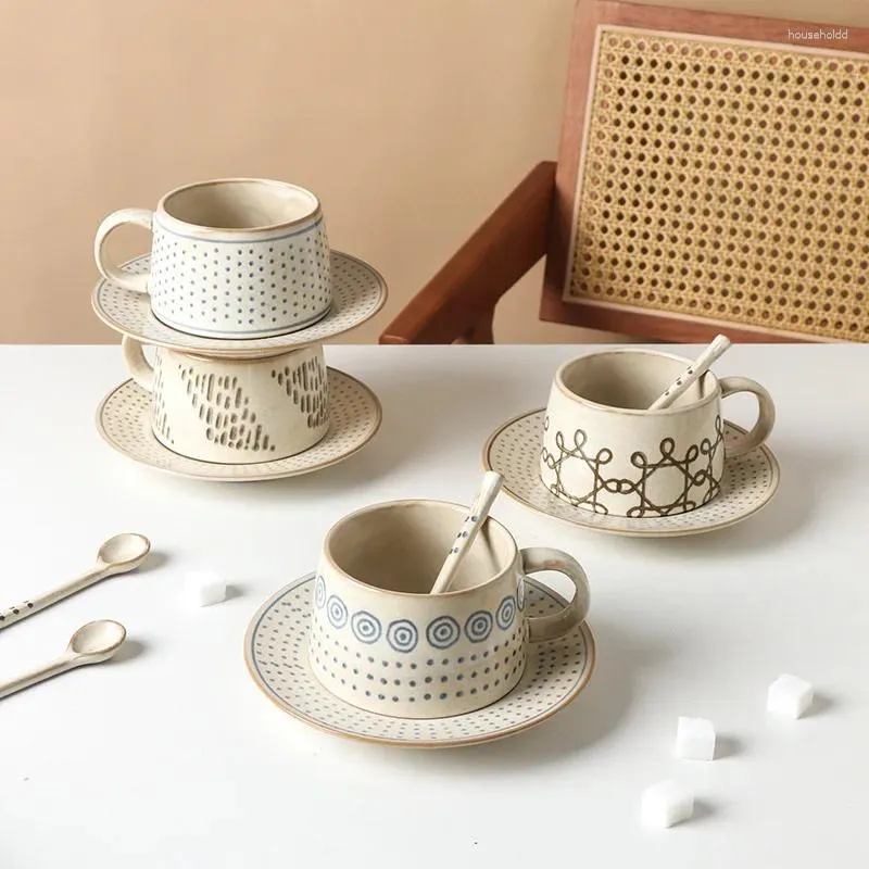 Mugs Coffee Cup en Saucer Set Japanese stijl Retro Creative Latte Home Ceramic Tea Exquisite Mug Design Water Container
