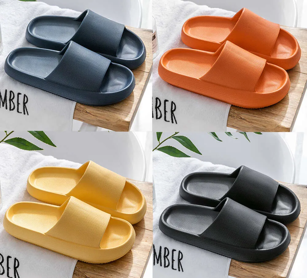 2024 Slippers for men women Solid color hots low soft black white Ivory Multis walking mens womens shoes trainers GAI513