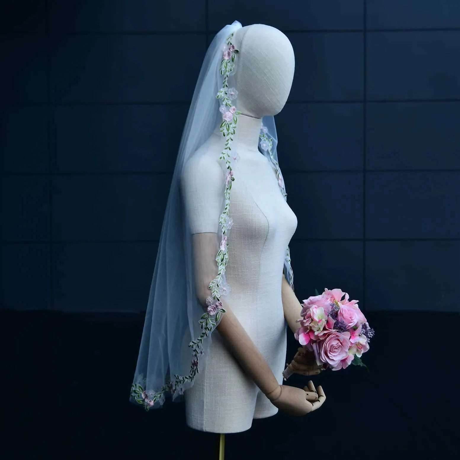 Haarschmuck Kurzer Schleier Spitzenrand Brautschleier 1 Stufe Fingerspitzenlänge Mantilla Weiche Brautkleider Zubehör für_voghion.com