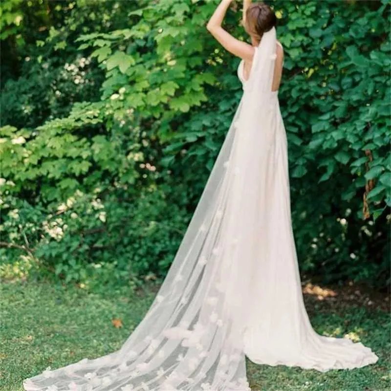 Gioielli per capelli V20s Un livello con fiori in tessuto Sparsi pizzo applique floreale Velo da sposa Fiore in organza 3D su sposa_voghion.com