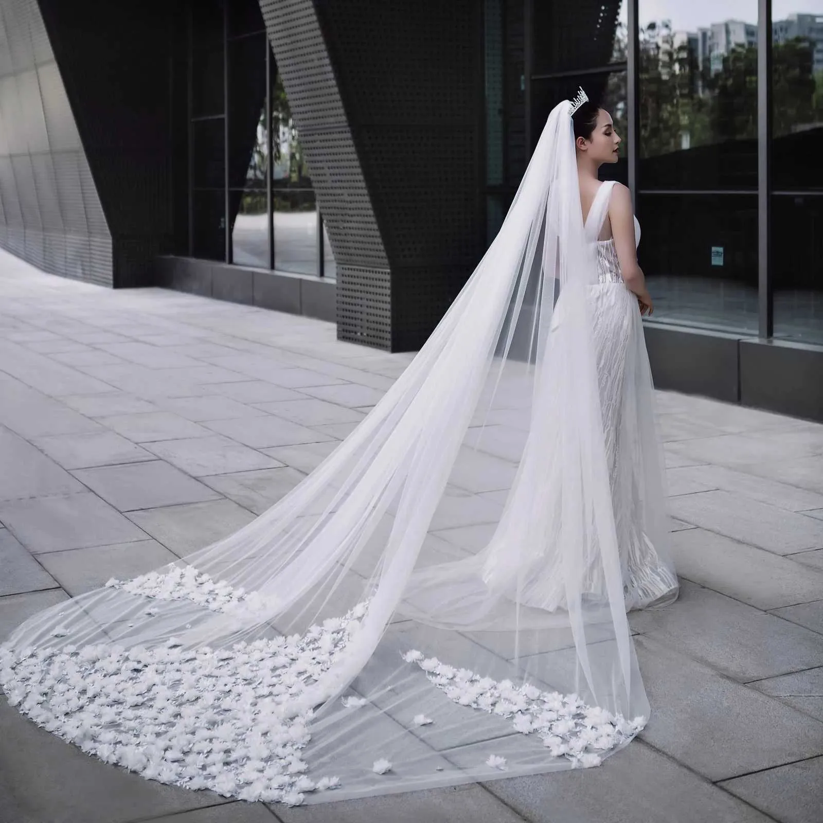 Hair Jewelry V123 Full Flowers Lace Beaded Wedding Veil Long Cathedral Style Soft Bridal Illusion with Comb Bride_ipsvogv.com