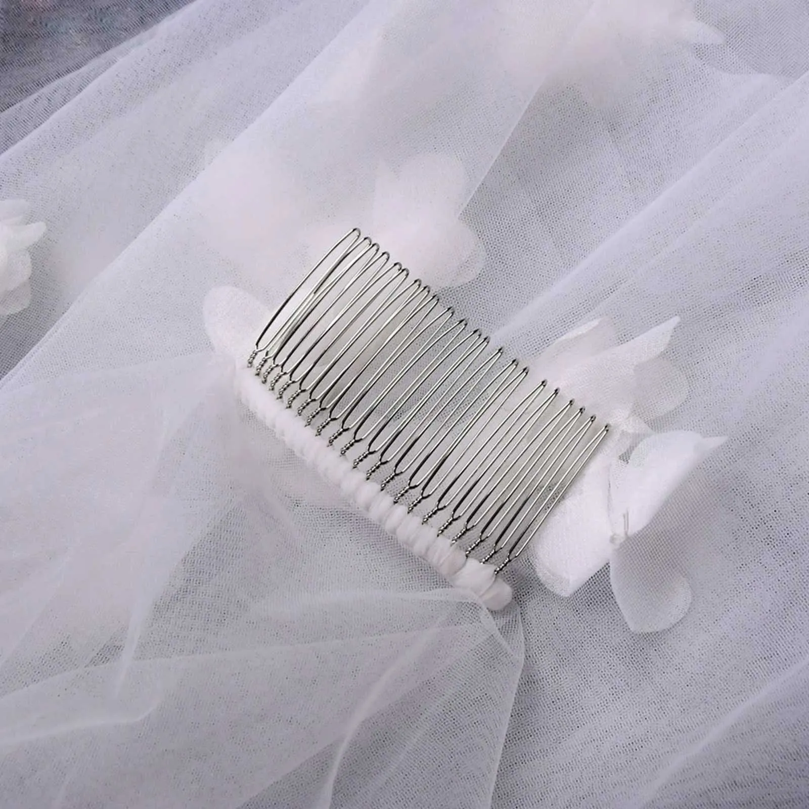 Hair Jewelry V111 2 Tier Blush Floral Wedding Veil Fabric 3D Flowers Scattered Drop Bridal Illusion with Comb Cover Face_voghion.com