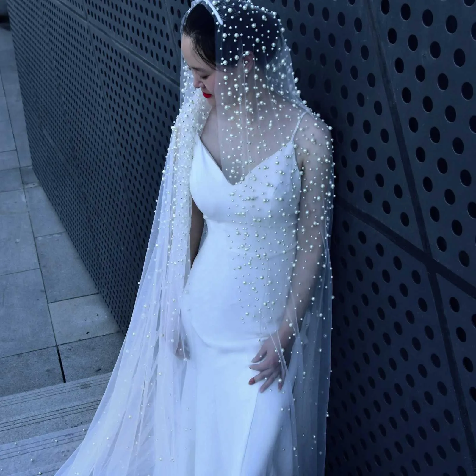 Hair Jewelry V139 Beaded Bridal Extra Long Cathedral Length Veil 3M Wide Veils with Comb Wedding Accessories_voghion.com