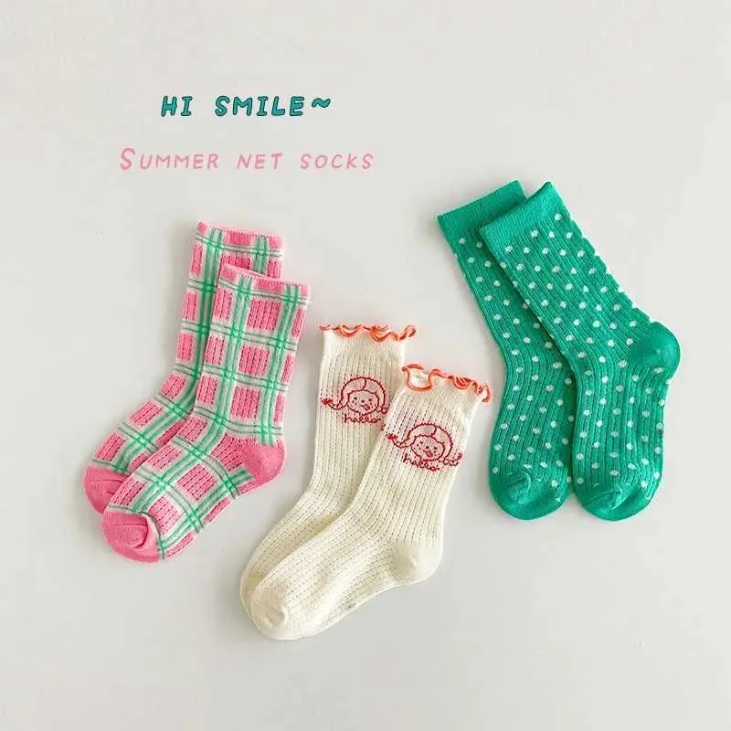 Barnstrumpor Spring Socks Baby Girls Thin Socks Summer 3 Par Fancy Lace Polka Dot Spets Socks Mid Calf Cotton Socks Childrens Socks D240513