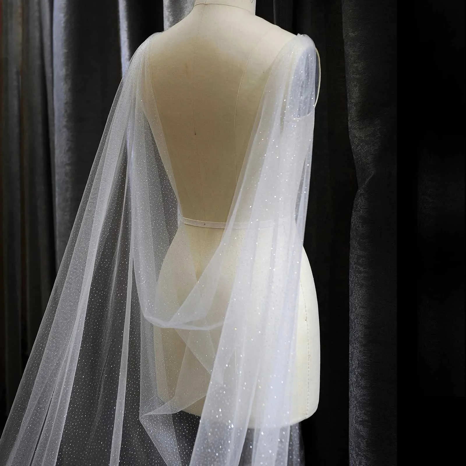 Bröllopshår smycken KAPE VG41 Sparking Bridal Cape Veils Wedding Shoulder Veil Sequin Jacket For Women Bolero Shawl Wedding Accessories for Bride