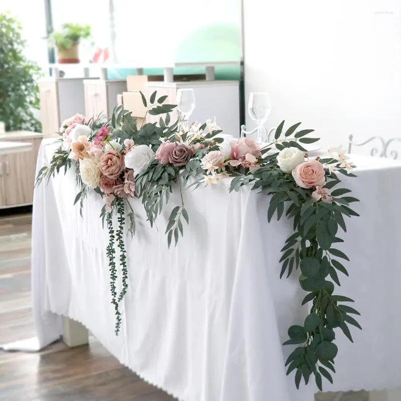 Flores decorativas 2.7m Casamento artificial Eucalyptus Garland Runner com Rose Rustic Floral Table Centerpieces Boho Wed Decoration