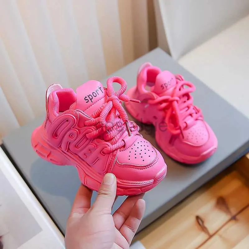 Baskets 2023 Nouvelles filles Chaussures de sport simples anti-glissement printemps et automne garçons rose rose chaussures enfants mignons