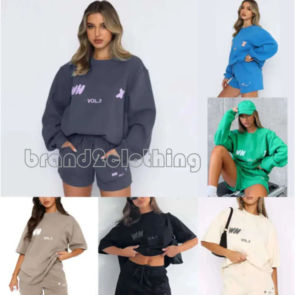 Designer White Women Fox Tracksuits Due pezzi Set corti set di sudorazione con cappuccio femmina con cappuccio con cappuccio con la felpa t-shirt sport sport woman abiti Z6D