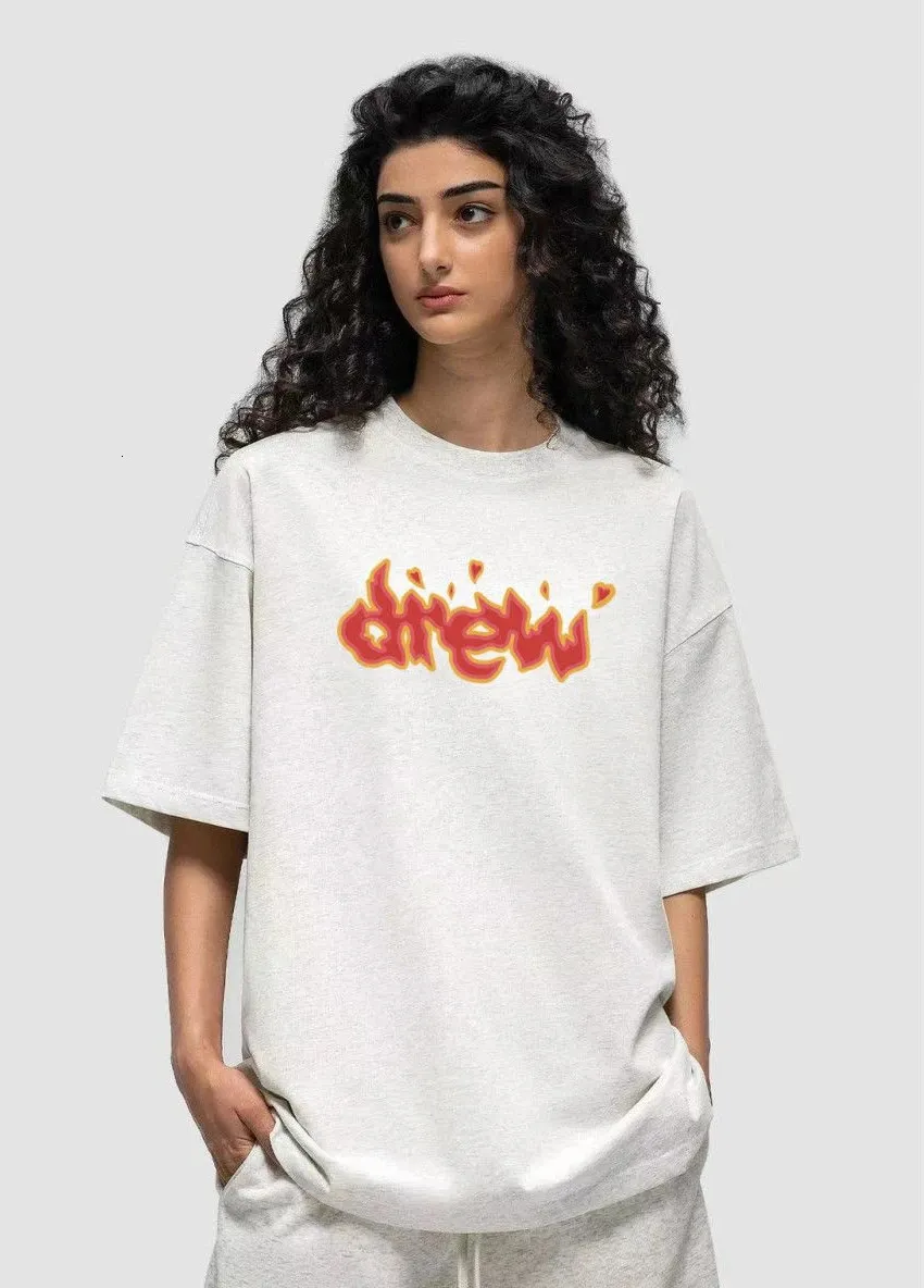 High Street 트렌디 한 인쇄 된 Tshirt 여자 순수면 반 소매 부부 남성과 여성을위한 짧은 슬리브 티셔츠 2024 240511