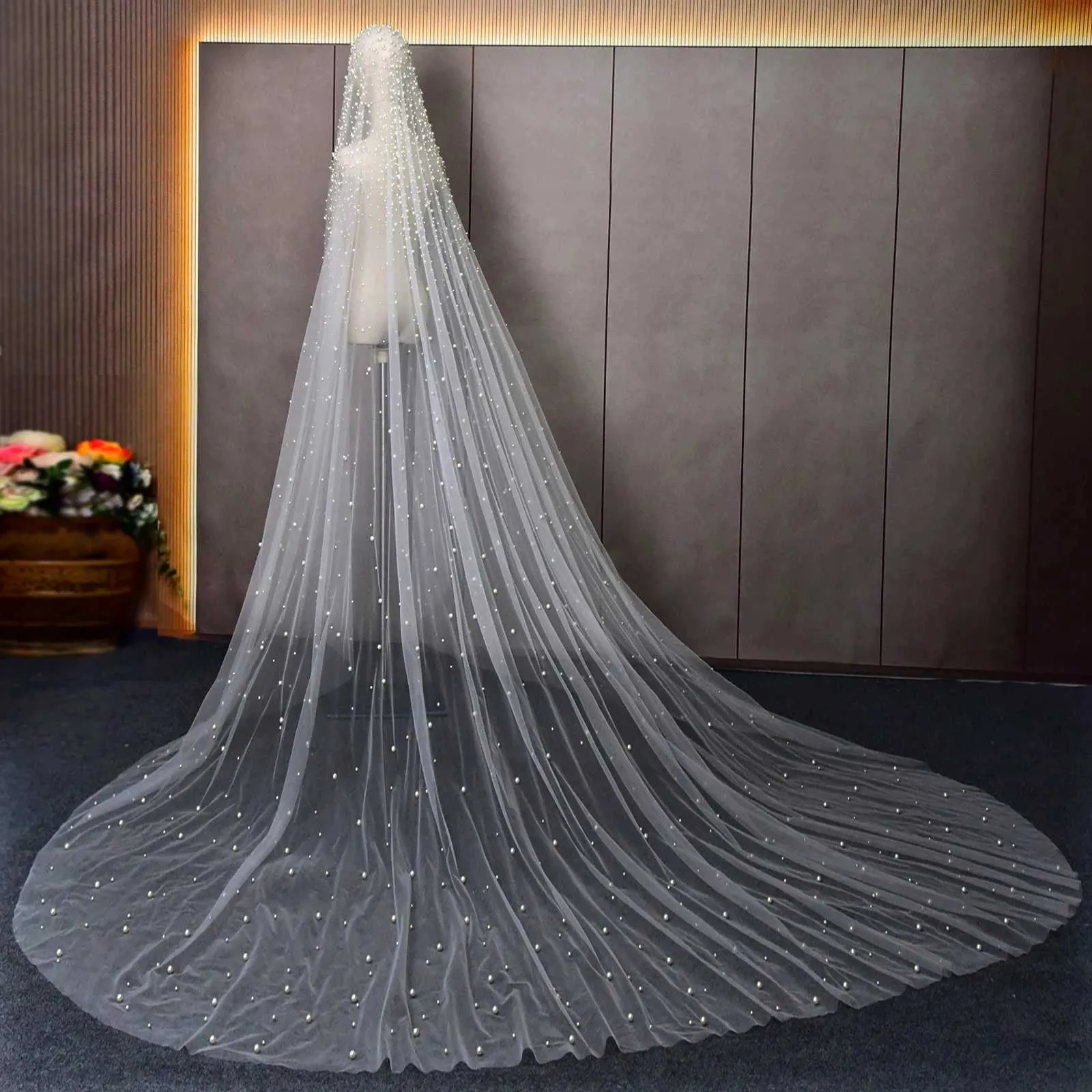 Hair Jewelry V139 Beaded Bridal Extra Long Cathedral Length Veil 3M Wide Veils with Comb Wedding Accessories_voghion.com