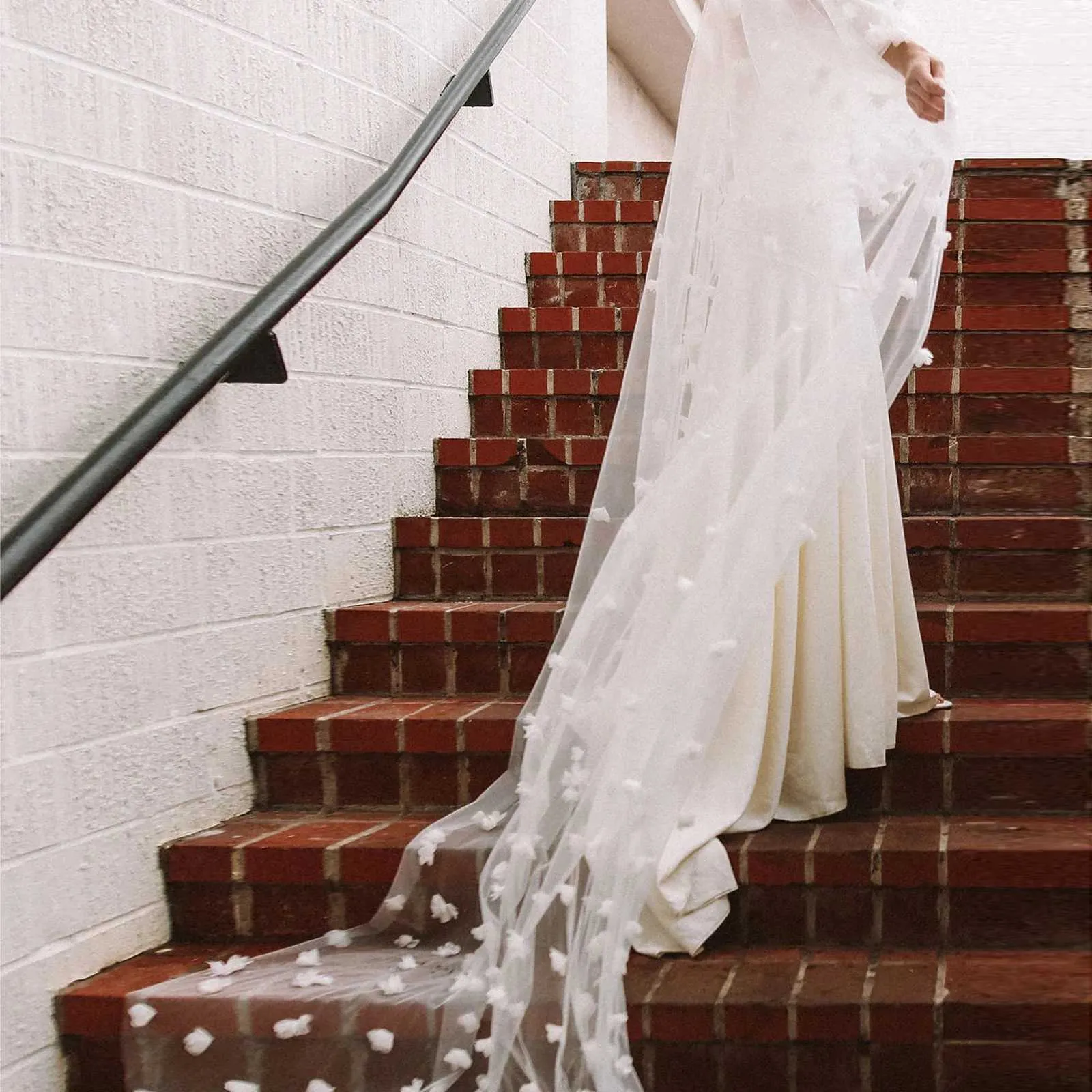 Voile de mariée avec fleurs 3d long voile cathédrale pour mariage_voghion.com