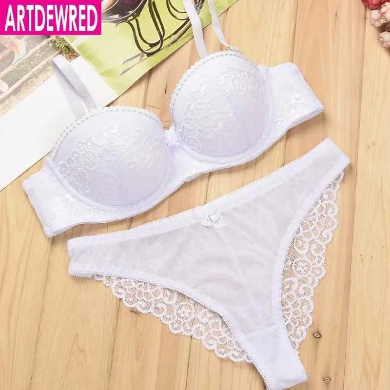 Bras stelt Artdewred Luxury Lace 1/2 Cup Sexy Women Lingerie Push Up Bra Set Big Size Special Brassiere Sets 34-42 BC Cup Zwart Wit Y240513