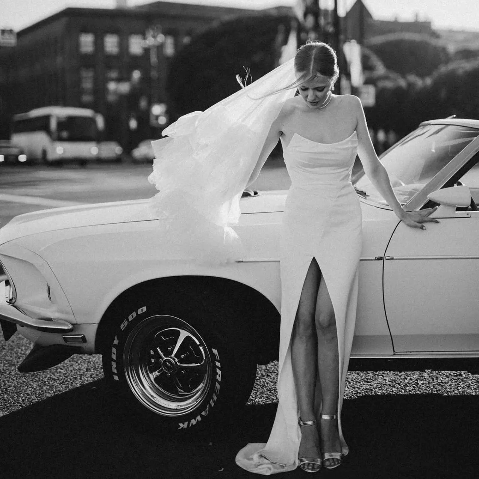 Gioielli Corti 2 strati Veli da sposa Copri viso Fard Lunghezza gomito Velo Splendidi accessori per capelli da sposa Halloween_voghion.com