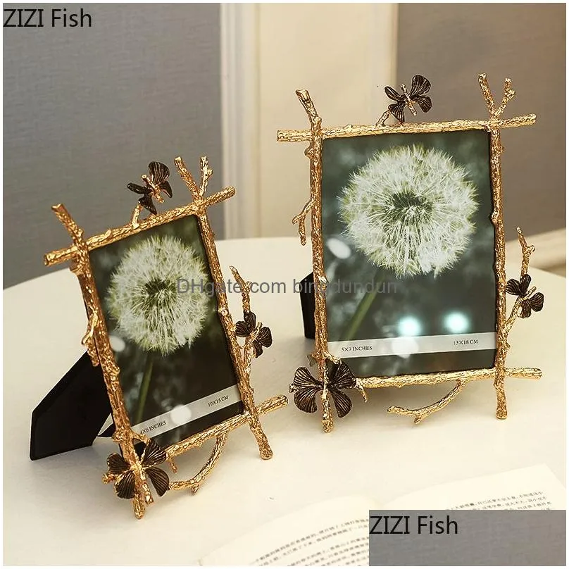 Paintings 6 7 10Inch Nordic Vintage Metal Butterfly P Family Portrait Nightstand Desktop Square Golden Picture Frames Home Decor Drop Dhvsy