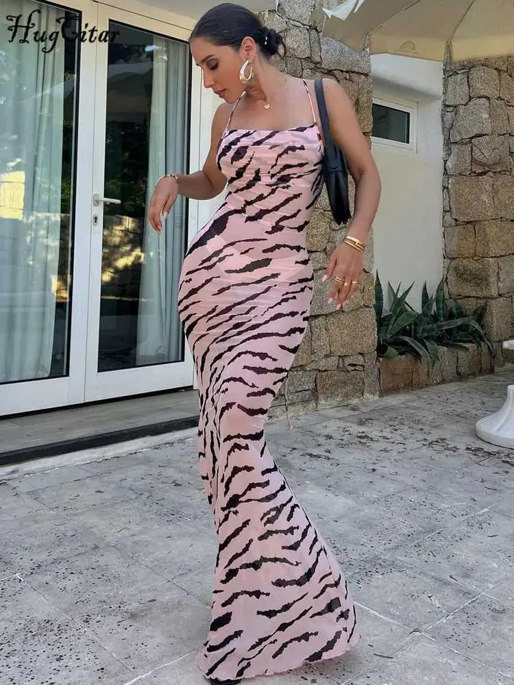 Abiti casual di base Hugcitar 2024 Mesh zebra Stampa Slipsle senza schienale Sexy S attraverso Maxi Dress Summer Women Elegant Outfit Beach Vacation Y2K Y240509