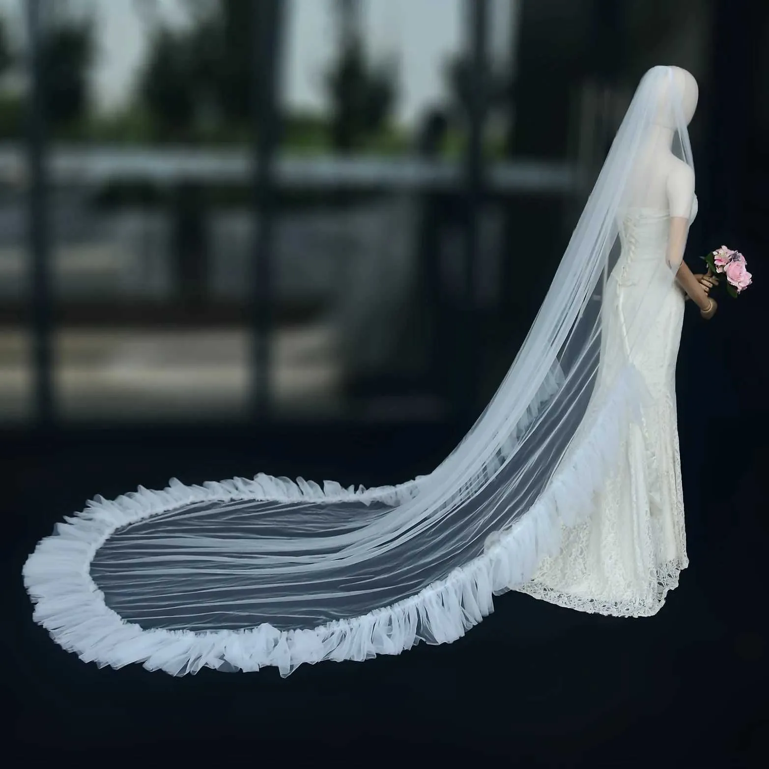 Hair Jewelry V181 Romantic Bridal Veils 1 Tier Lotus Leaf Pleated Edge Long Cathedral Veil with Comb Wedding Bride_voghion.com