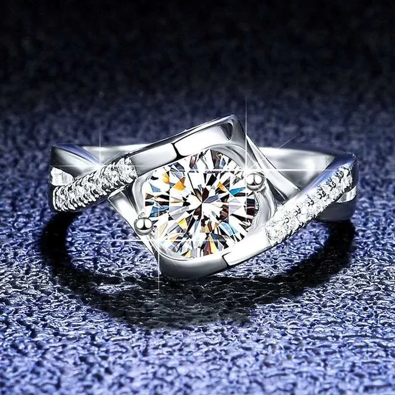 Anéis de casamento 100% Natural Pt950 Platinum Ring com Circular 0,5ct/1ct VVS1 D Diamante de sílica colorido adequado para mulheres Q240511