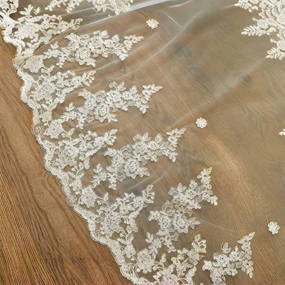 Bijoux de cheveux V67 voiles longs Style cathédrale dentelle brodée patch voile de mariage 1 niveau accessoires de robe de mariée pour_voghion.com