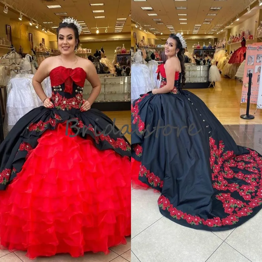 Vintage Charro Mexican Quinceanera Robes 2023 Black Elegant Organza Ruffles Gothic Punk Prom Robes Appliques Lace Up Sweet 16 Robe P 213Q