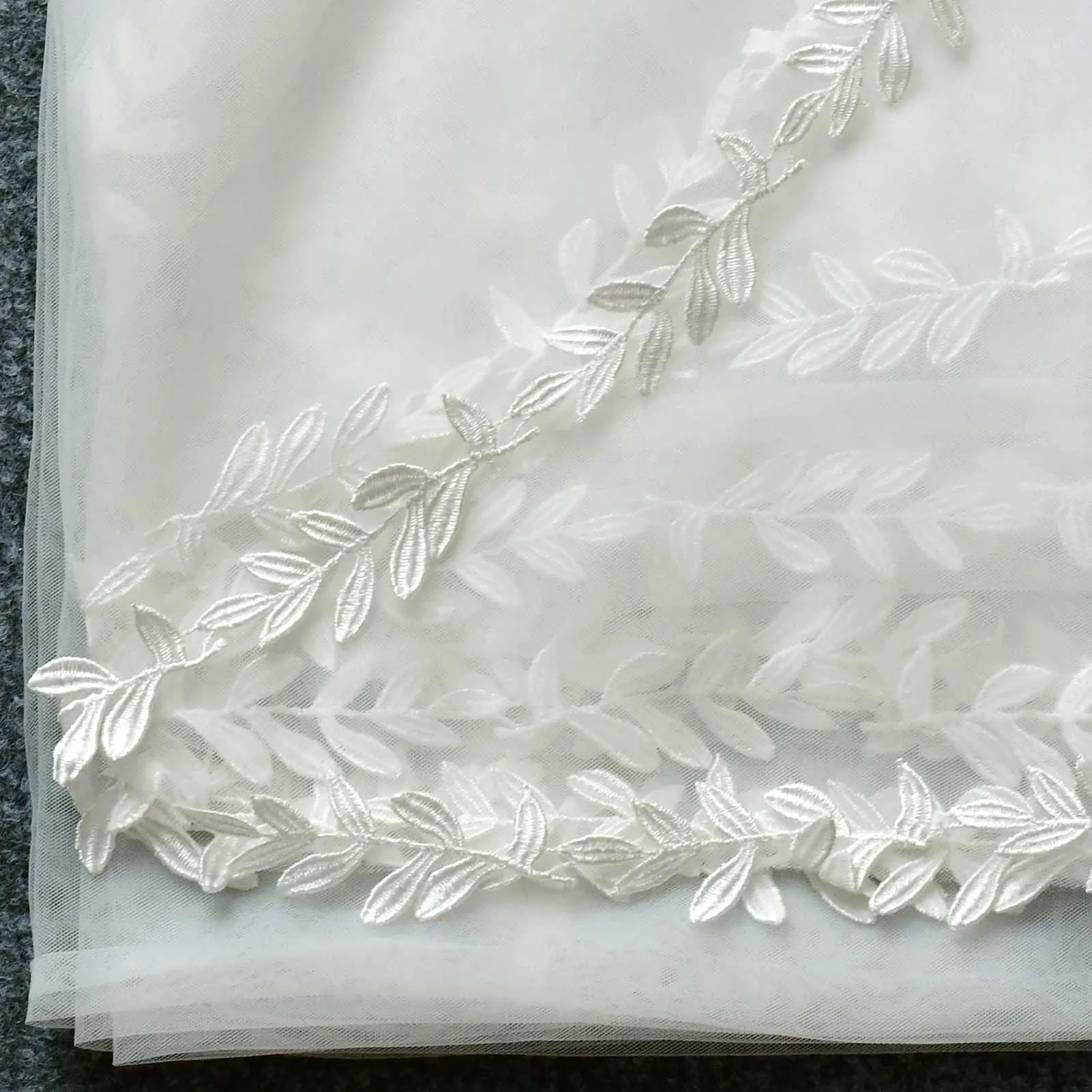 Voile de mariée avec bordure en bijoux pour cheveux, voile de mariage blanc ivoire de 3 m, bordure fine en dentelle festonnée, cathédrale, accessoires de mariée_voghion.com