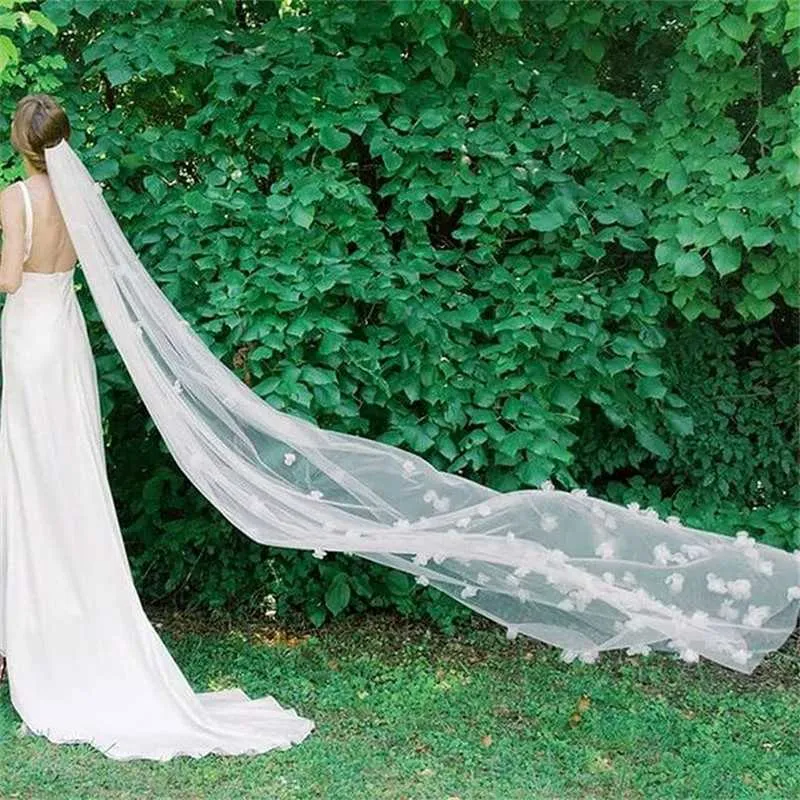 Gioielli per capelli V20s Un livello con fiori in tessuto Sparsi pizzo applique floreale Velo da sposa Fiore in organza 3D su sposa_voghion.com