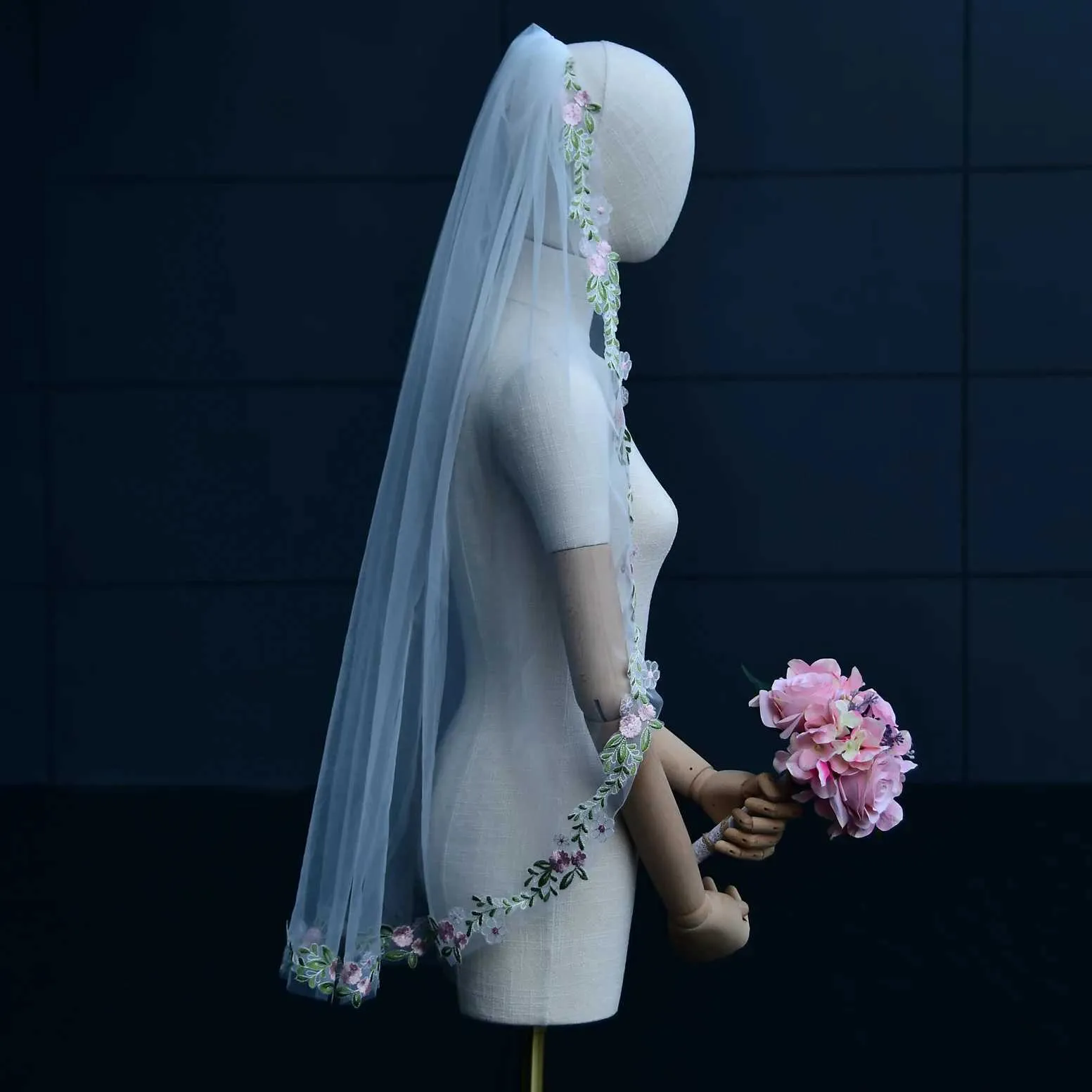 Haarschmuck Kurzer Schleier Spitzenrand Brautschleier 1 Stufe Fingerspitzenlänge Mantilla Weiche Brautkleider Zubehör für_voghion.com