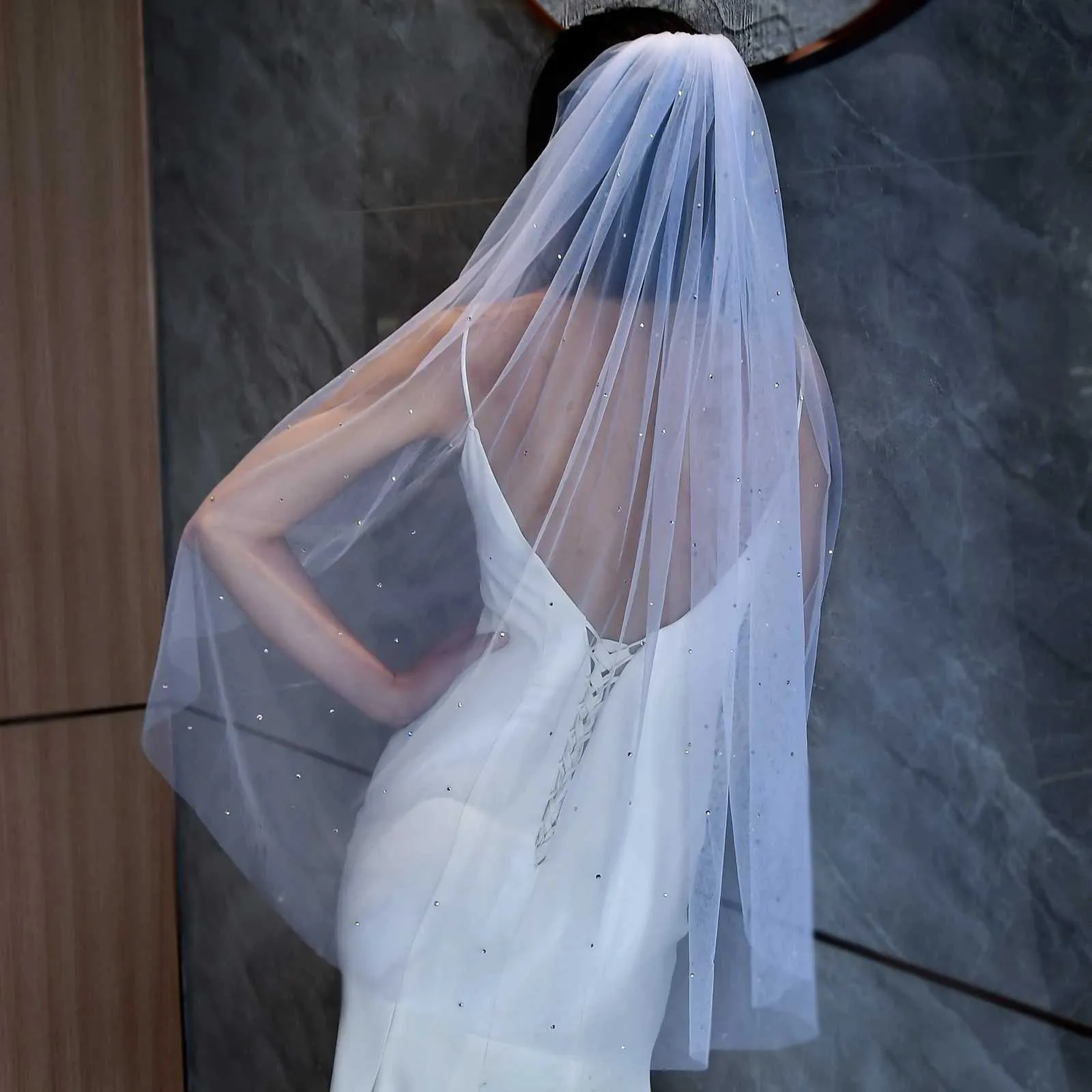 Gioielli per capelli M34 Velo corto Veli da sposa con strass Scintillanti 1 livello Cristalli Accessori da sposa in rilievo Sposa di diamanti_voghion.com