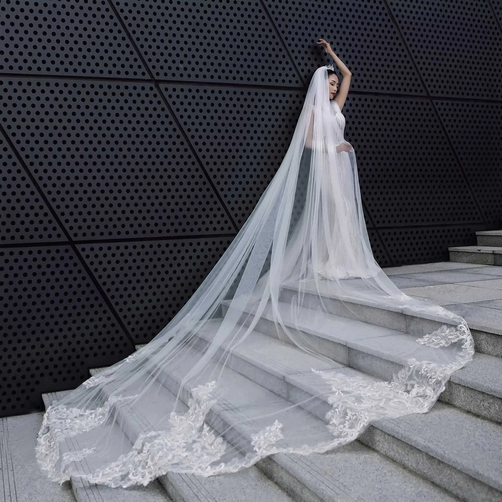 Gioielli per capelli Velo lungo da sposa a cattedrale Veli da sposa a 1 strato Applicazioni in pizzo Bordo Mantilla Accessori da sposa larghi per la sposa_voghion.com