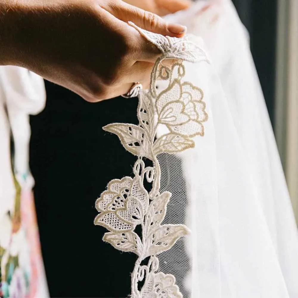 Bijoux de cheveux longs voiles de mariée avec peigne voile à 1 niveau bord festonné bordure en dentelle longueur cathédrale accessoires de mariage pour_voghion.com