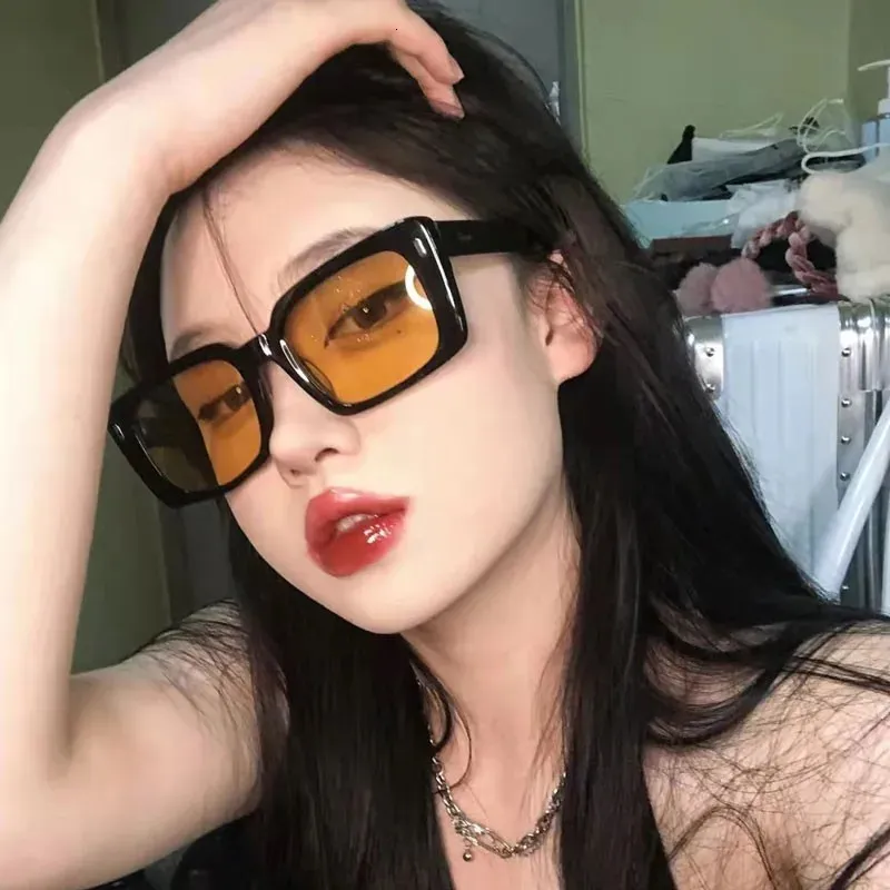 Vintage Square Sunglasses Femme Fashion Retro Sun Glassements Femme Femme Yellow Mirror Eyewear Brand Designer Gradient de Sol 240510