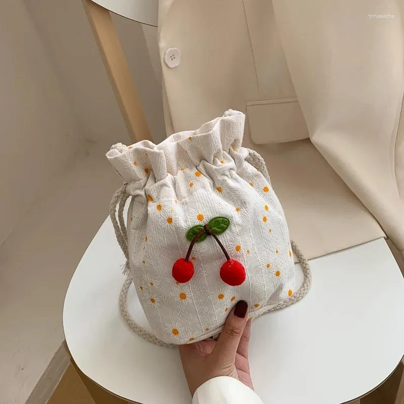 Sacs à bandouliers Summer Sweet Girls Canvas Bucket Bucket Floral Lace Floral Crossbody for Women mignon petit et sac à main