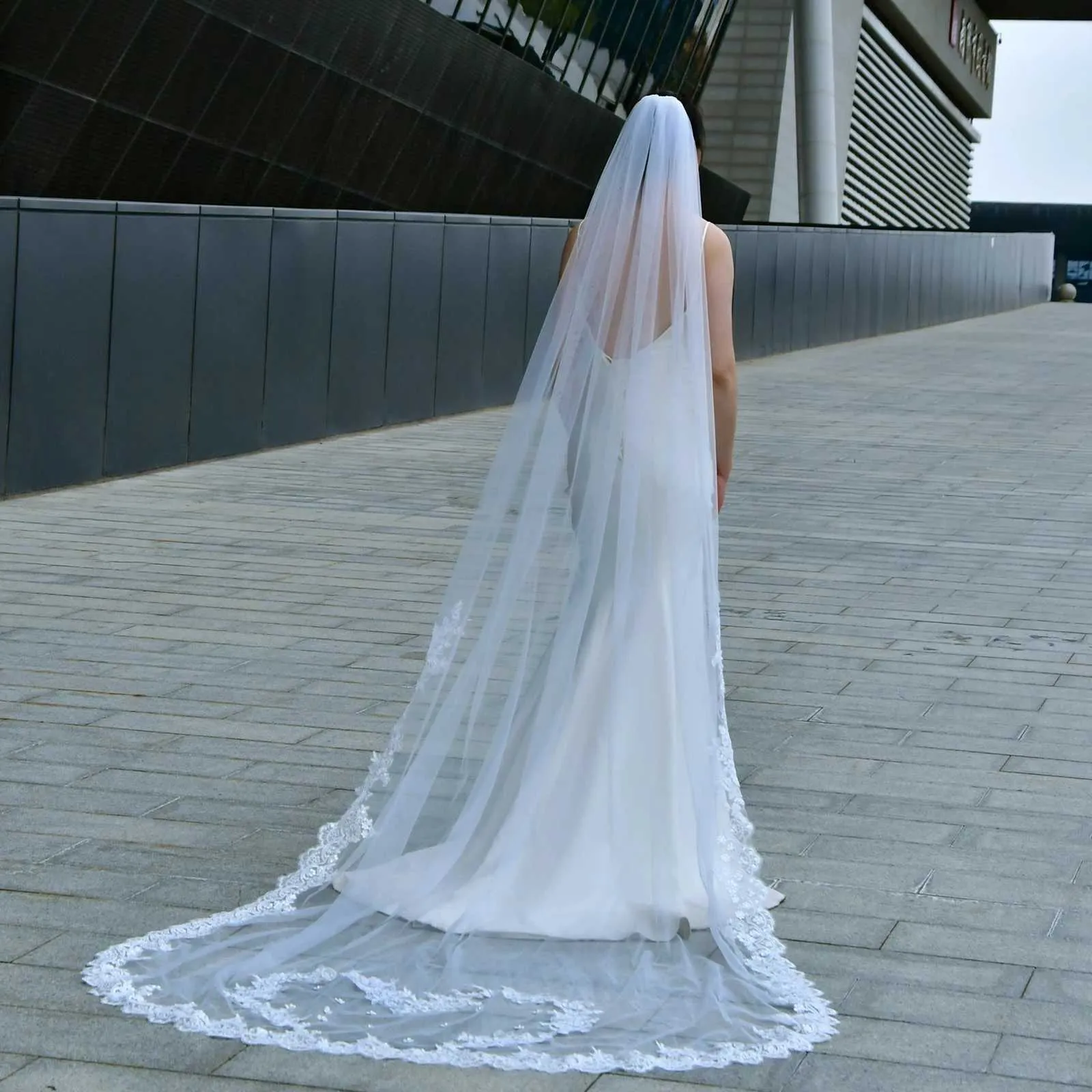 Hair Jewelry V163 Love Shape Veil Long Bridal Veils Cathedral 1 Tier Lace Appliques Edge Mantilla Wide Wedding_voghion.com