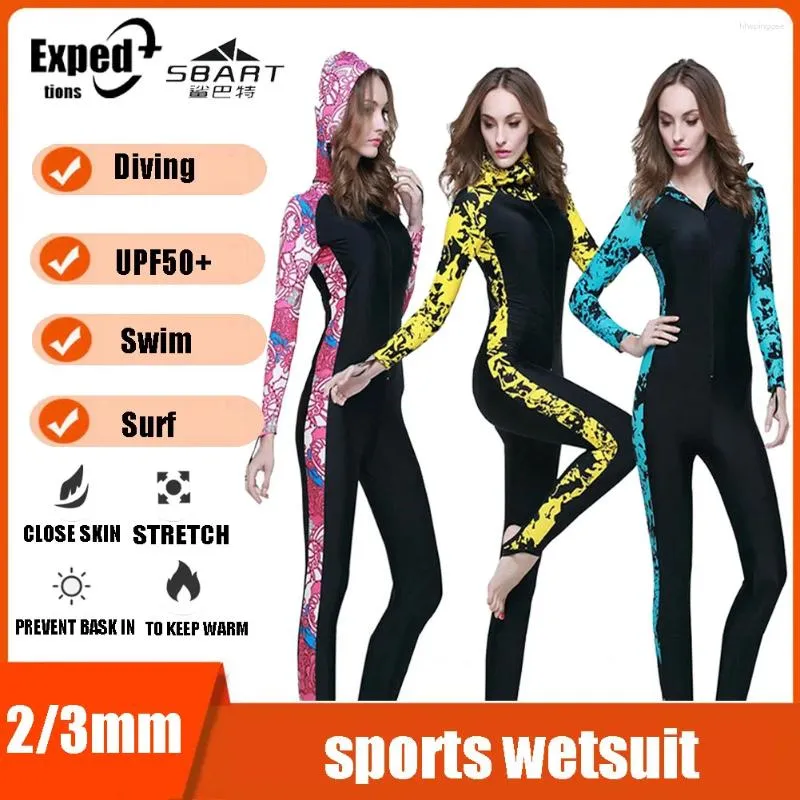 Swimons de maillots de bain féminins Swimsuit Sweetwear Femmes Femmes à manches longues Félet à capuche serré Cagoule de plage de plage de plage extérieure Swimming