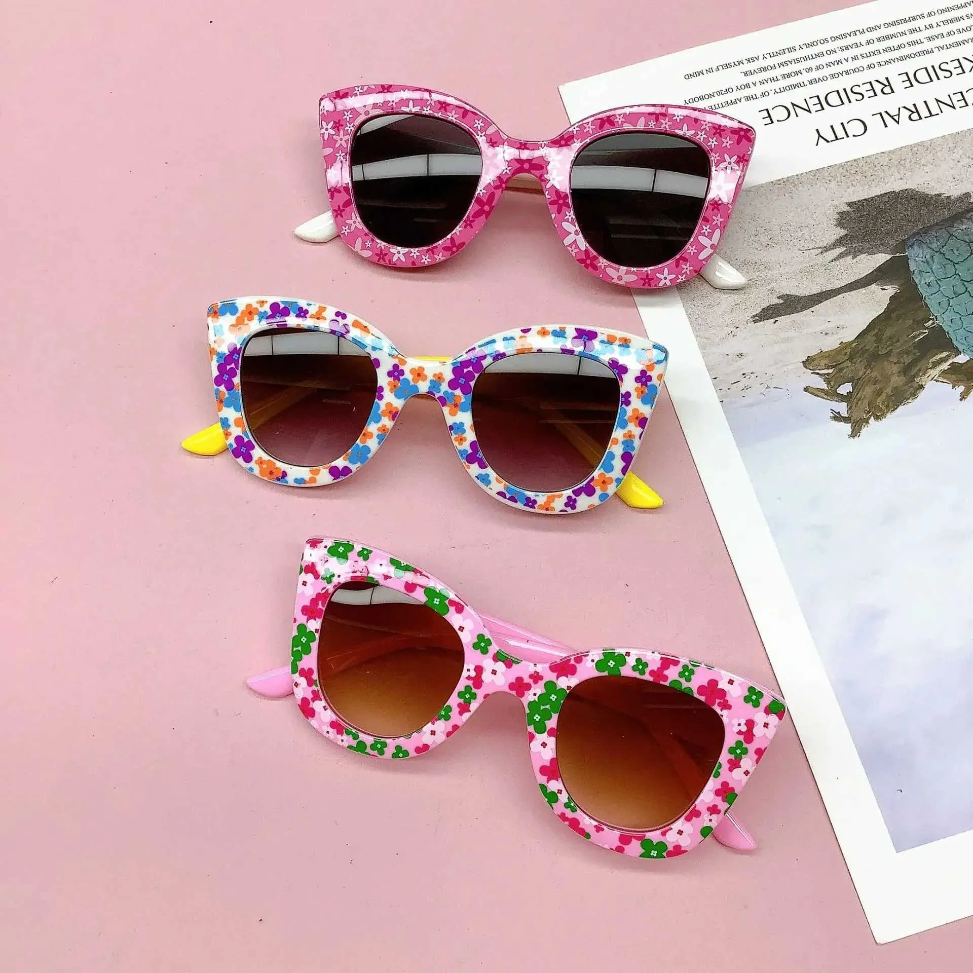 Lunettes de soleil filles garçons mignons imprimé floral lunettes de soleil de soleil extérieur protection solaire enfant mignon verres rétro verres pour enfants d240514