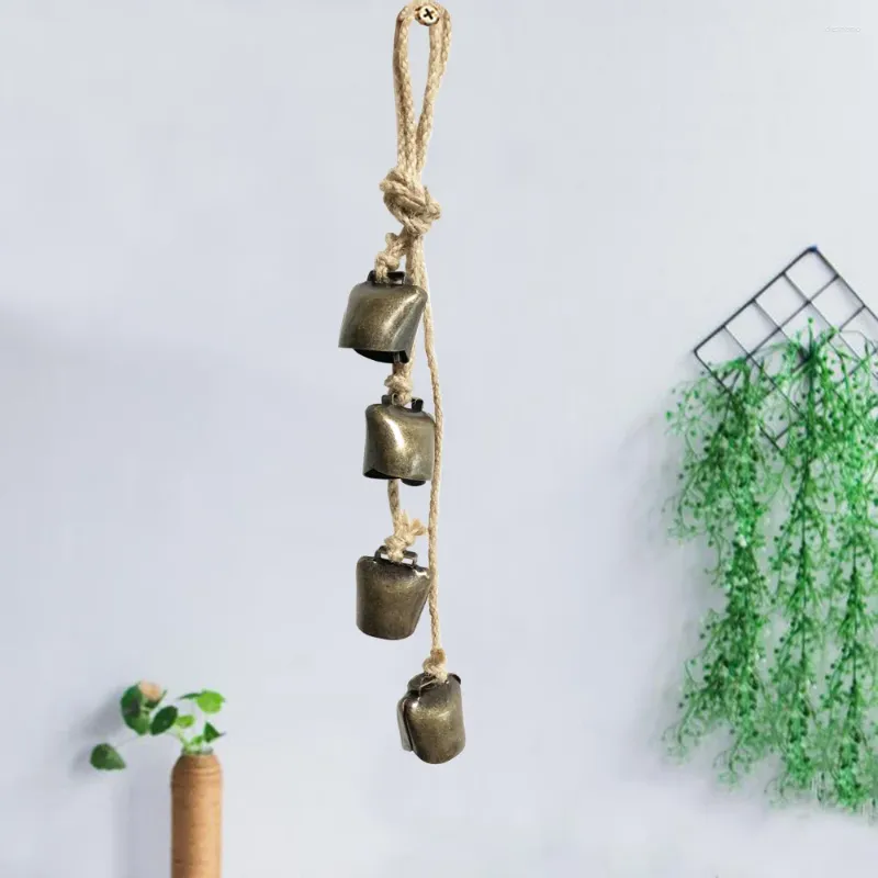 Decorative Figurines Handcrafted Rope Vintage Bells Wind Chimes Cow With Jute Hanging Front Door Bronze Wall