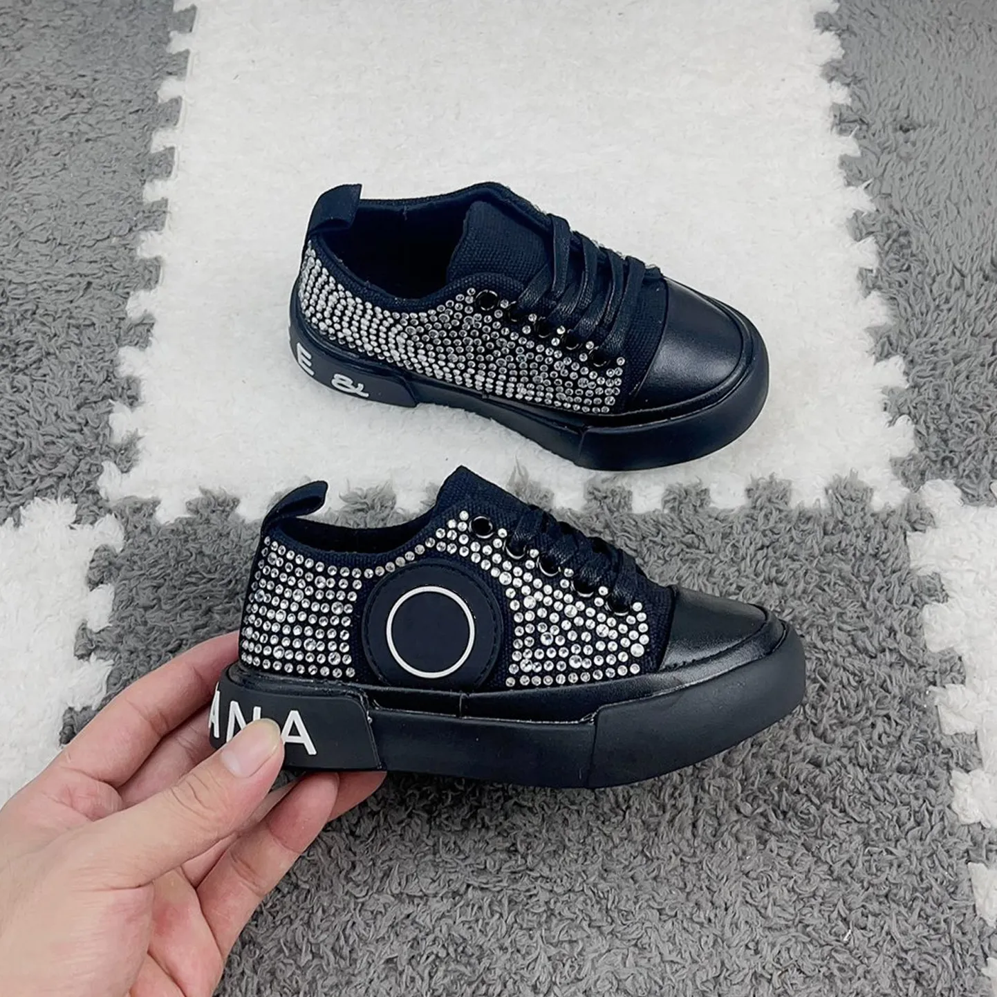 Luxury Kids Shoes Set With Diamonds Designer Children Sneakers For Girls And Boys From Kids shoes lv 33.68 DHgate.Com