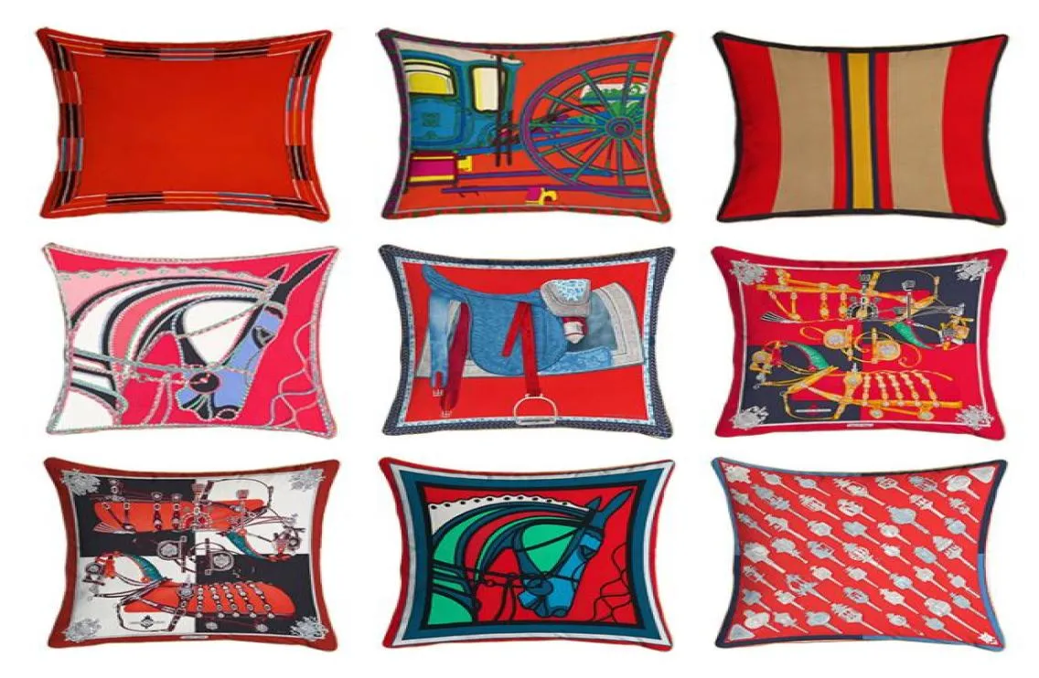 Certes d'oreiller de décoration de Noël Couvertures d'oreiller de cheval Automne canapé-chambre décor de voiture Velvet Red Cushion Cover 6952583