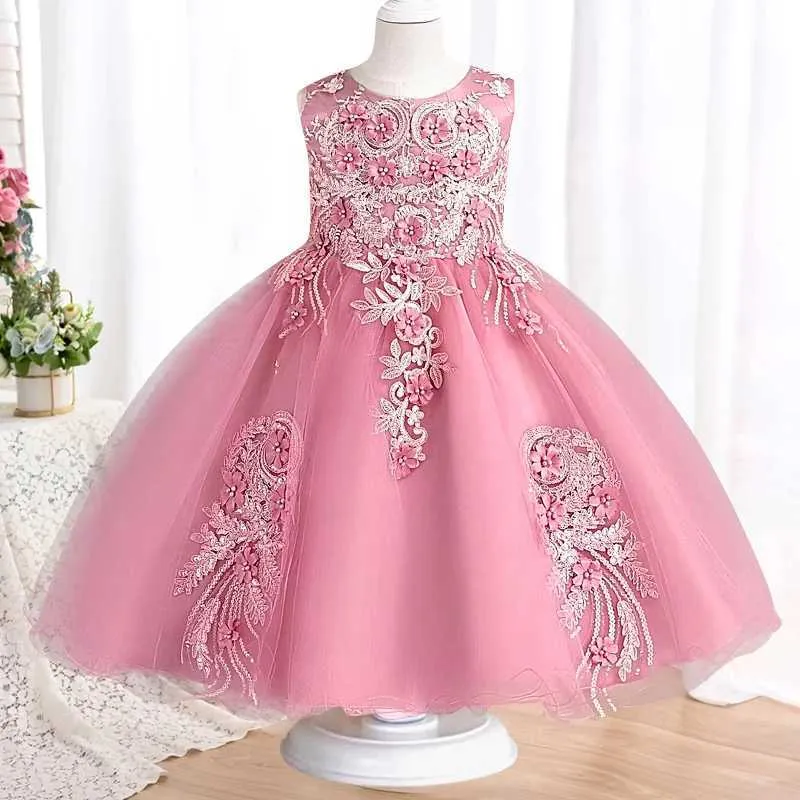 Flickans klänningar Ny barns klänning Spets Flower Wedding Dress Female Piano Performance Dress Halloween Performance Short Girls Clothing Y240514