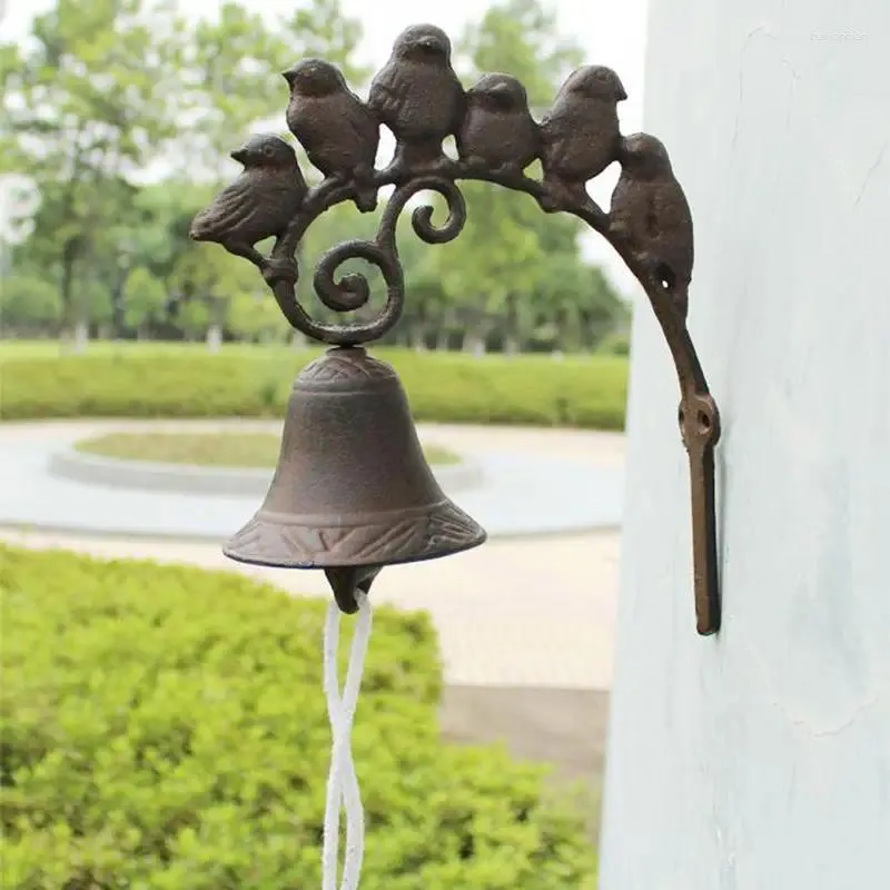 Estatuetas decorativas da campainha de ferro vintage europeu - decoração de estilo clássico com seis pequenos pássaros sino de parede
